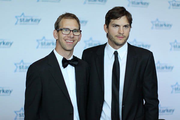 ashton kutcher with brother