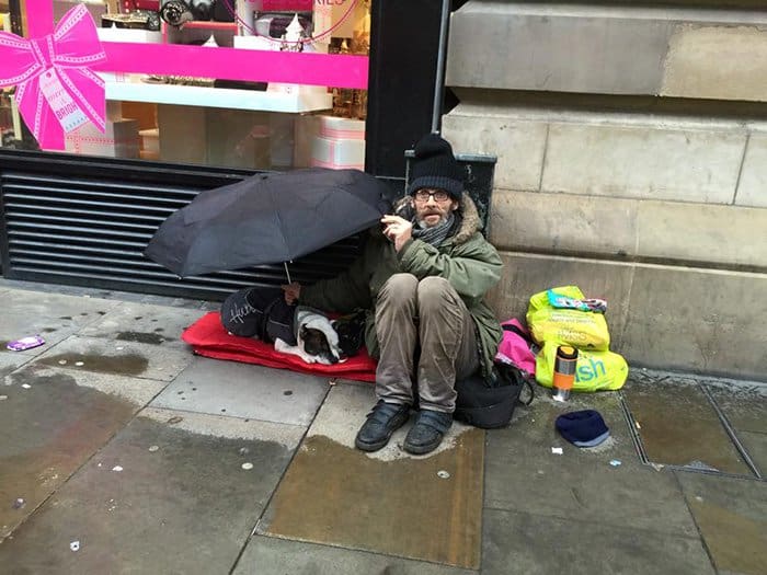 homeless-dogs-unconditional-love-umbrella