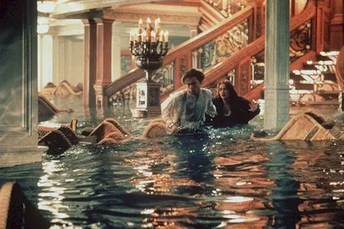 titanic flooding scene