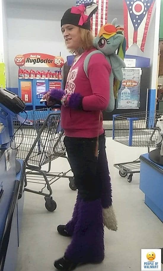 14 Photos Showing The Strange Things That Happen In Walmart