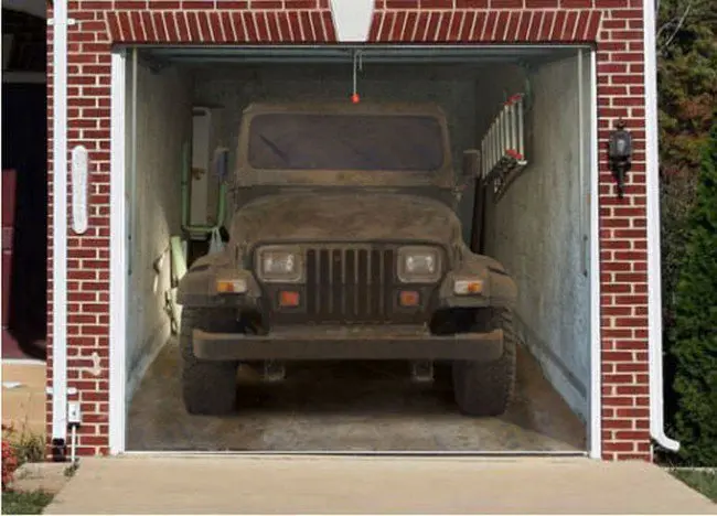 dirty jeep garage