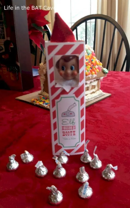 elf kissing booth
