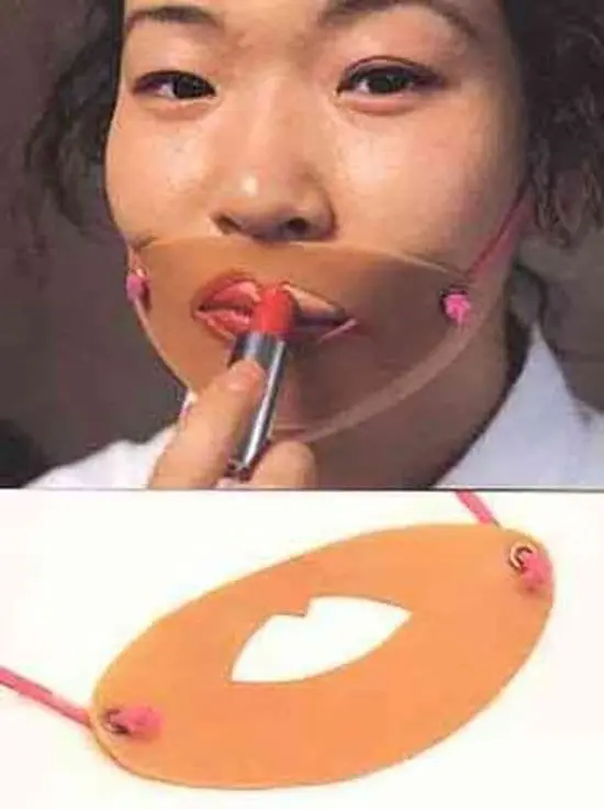 lipstick mask