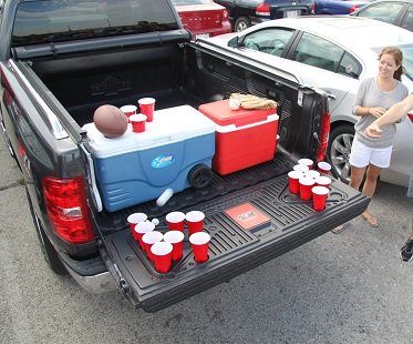 tailgate beer pong