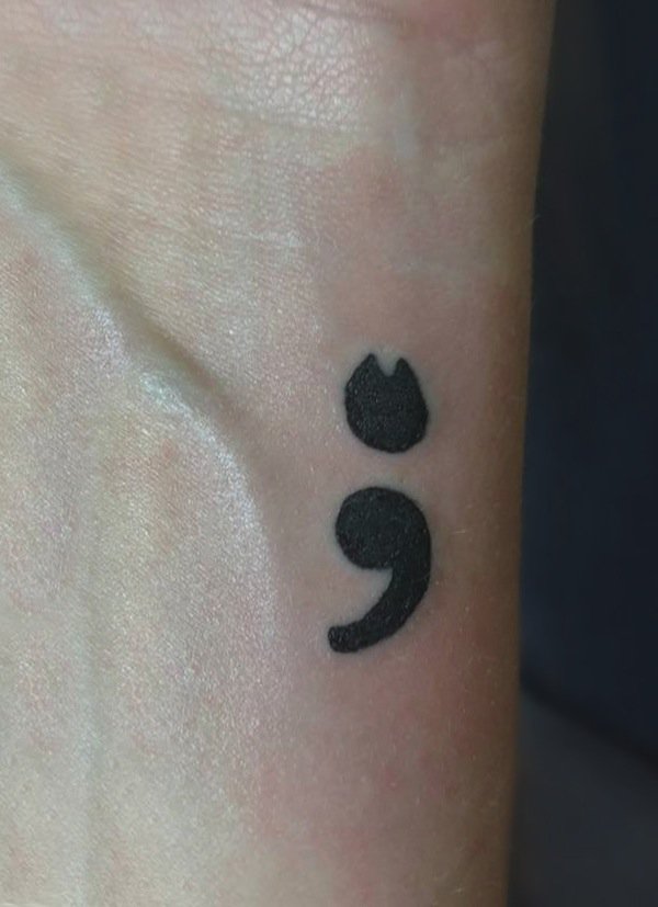 14 Tiny Tattoo Ideas For Those Craving Just A Touch Of Ink