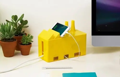 13 Awesome Items You Need For Your Desk At Work Part 2