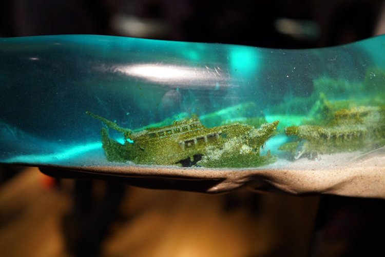 translucent-whale-sculptures-isana-yamada-shipwreck