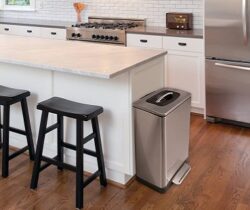 Manual Trash Compactor