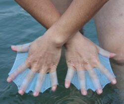 Webbed Fingers Swimming Gloves