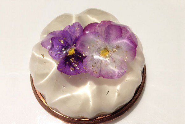 flower dessert