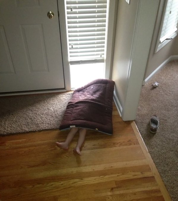 kids-bad-at-hide-and-seek-mat