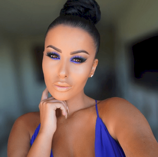 makeup-blue