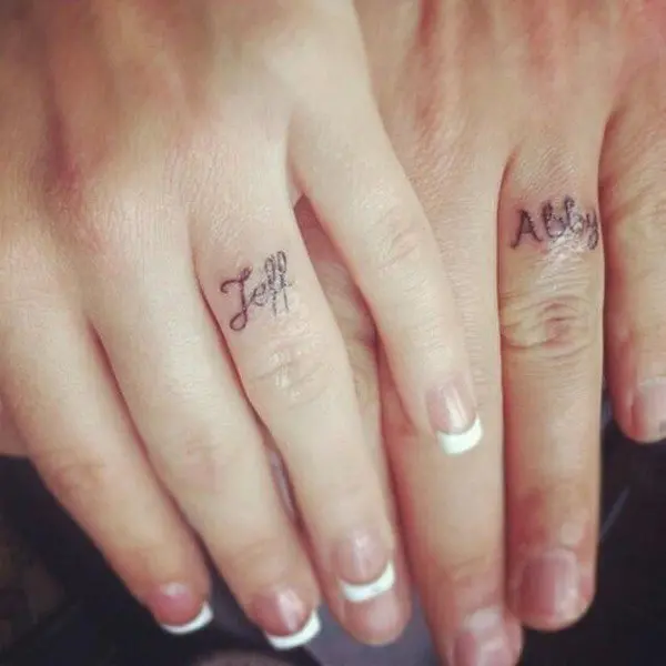 27 Lovely Wedding Ring Tattoos to Make with your Partner | Tiny Tattoo inc.