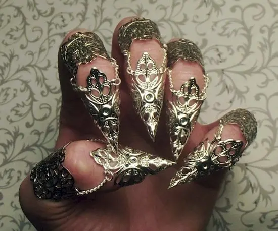 nails-ring