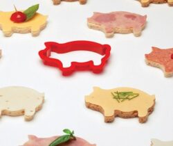 pig sandwich cutter