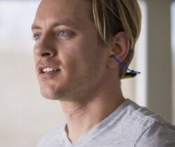 Ear Plug Earphones bluetooth