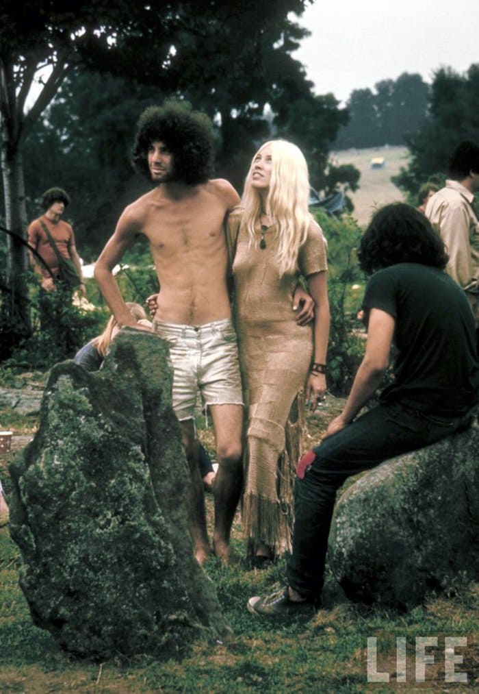 1969-woodstock-music-festival-couple