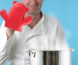 bear puppet pot holder