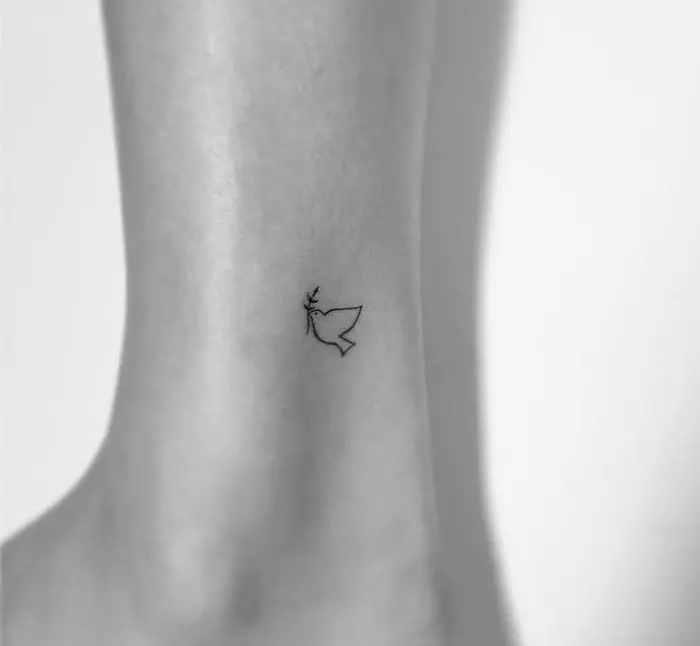 minimalist-tattoos-dove