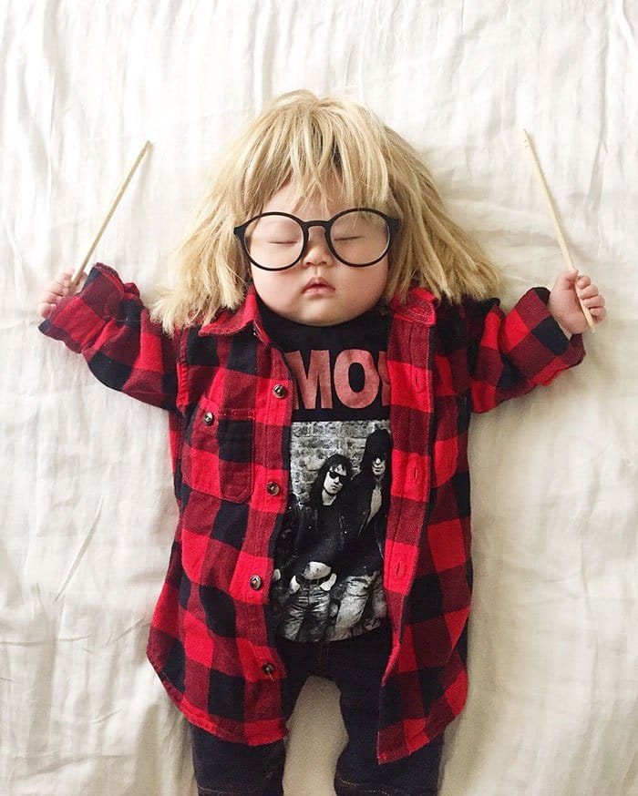 sleeping-baby-cosplay-garth