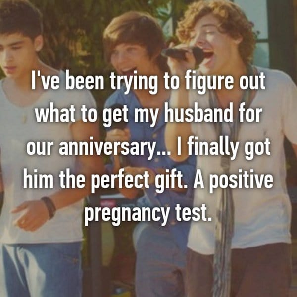 anniversary-surprises-pregnant