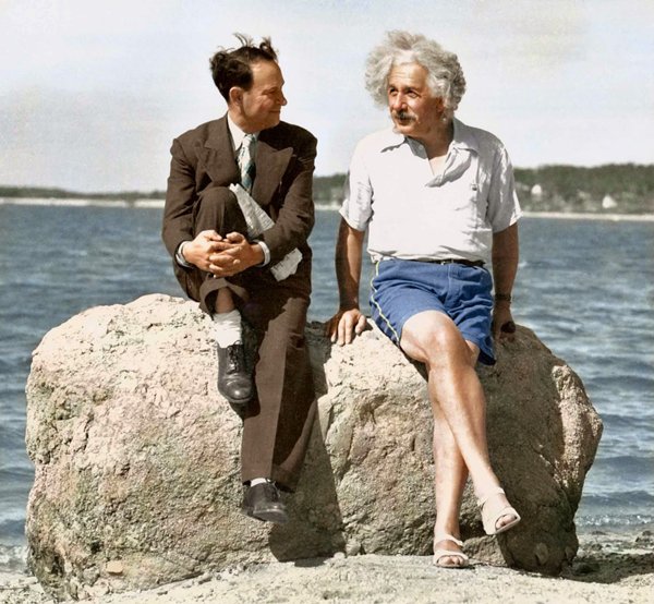 historical-photos-einstein-at-beach-1939