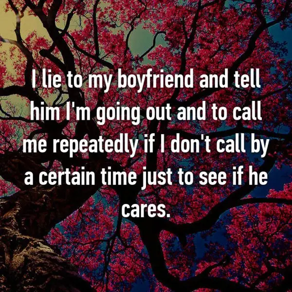 lies-to-boyfriends-call