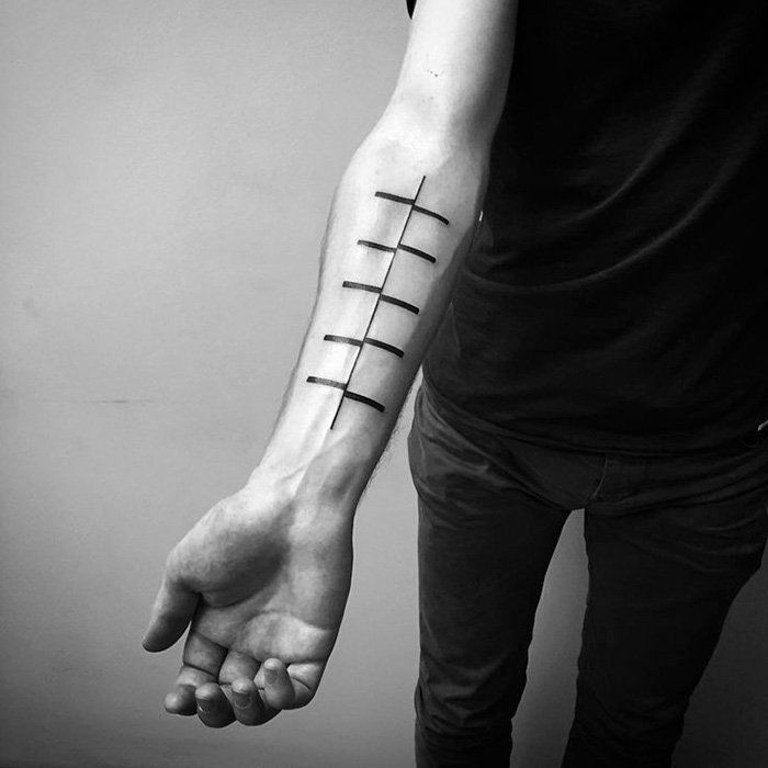 minimalist-tattoos-stanislaw-wilczynski-ladder