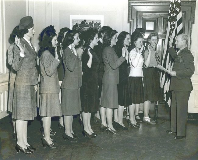 photos-from-the-past-first-female-marines-new-york-1943