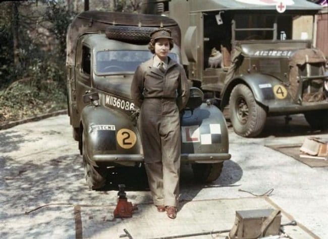 photos-from-the-past-queen-elizabeth-ii-wwii