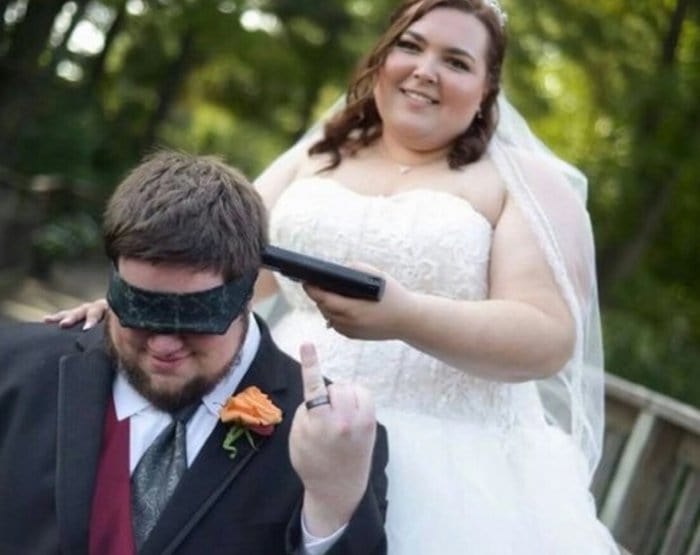 wedding-cringe-gun