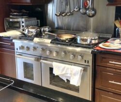 large-gas-stove-and-double-oven
