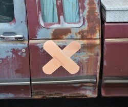 magnetic-car-plaster