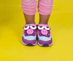 pig-shoe-decorations