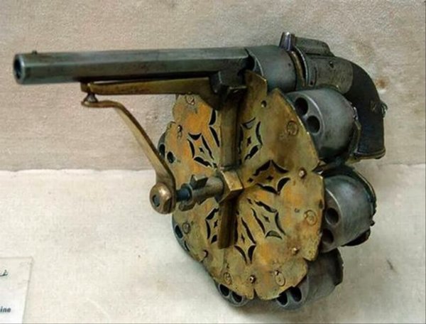 artifacts-joseph-enouy-8-cylinder-revolver