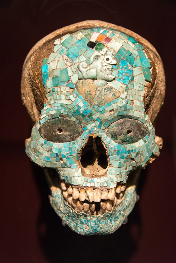 artifacts-mask-of-xiutecuhlti-1325-1521-aztec-mixtec-mexico