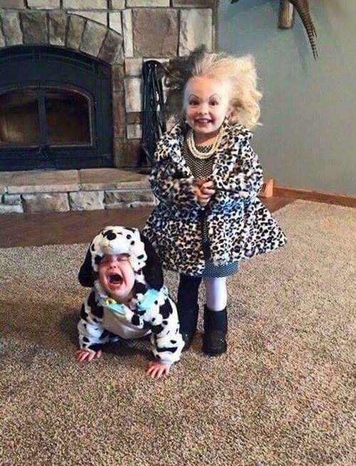 cute-halloween-costumes-cruella-deville-dalmatian-unhappy