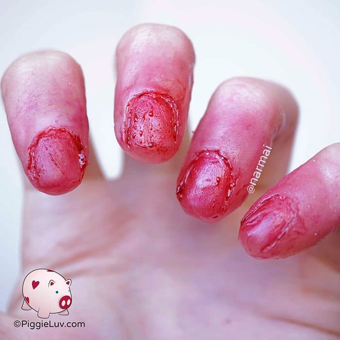 halloween-creepy-nail-art-bloody-nails