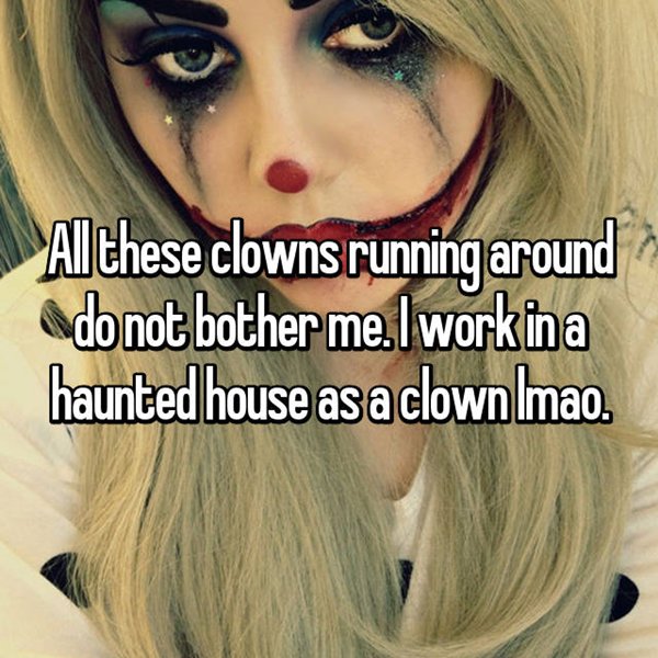 haunted-house-workers-clown