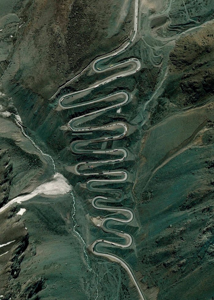 satellite-photos-los-caracoles-pass-andes-mountains