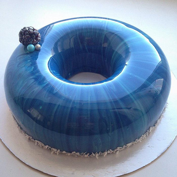 blue-marble-donut-cake