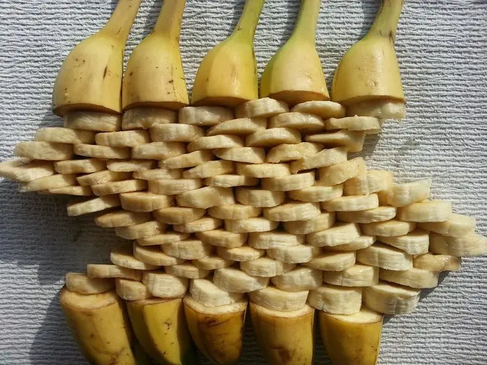 sliced-bananas