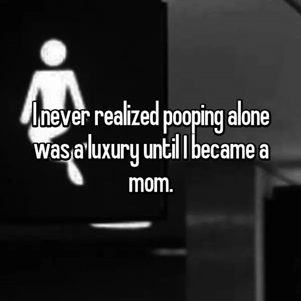 things-parents-will-understand-pooping-alone