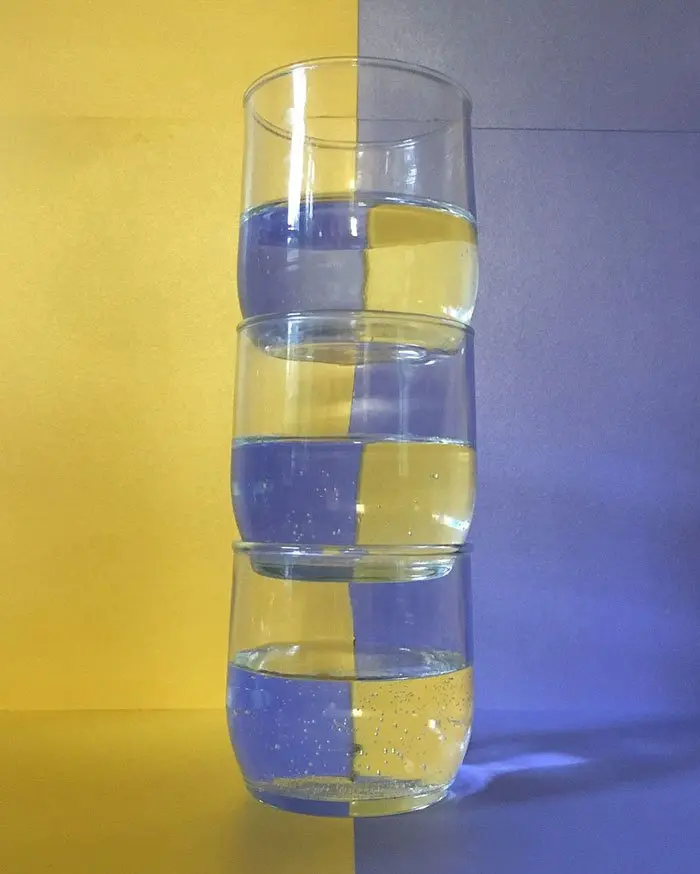 water-glasses-stacked-change-color
