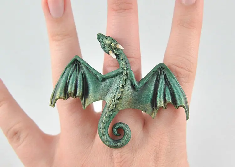 green-dragon-ring-bottom-of-hand