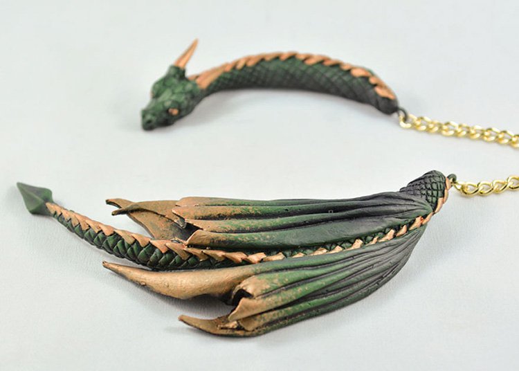 metallic-green-dragon-ring