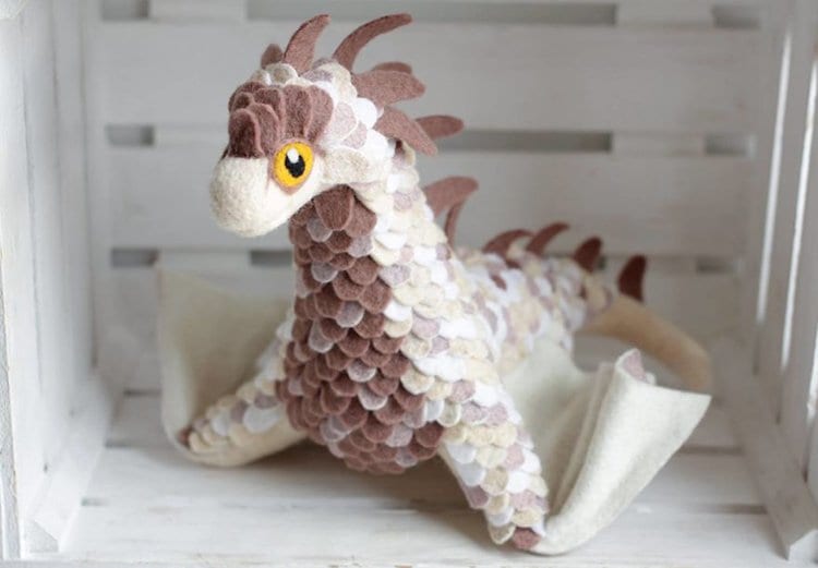 felt-dragons-alena-bobrova-brown-and-white