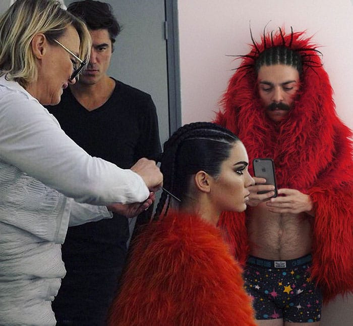 guy-photoshops-himself-into-kendall-jenner-photo-getting-ready