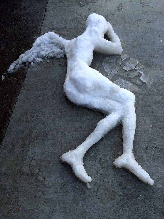 japan snow sculptures human body