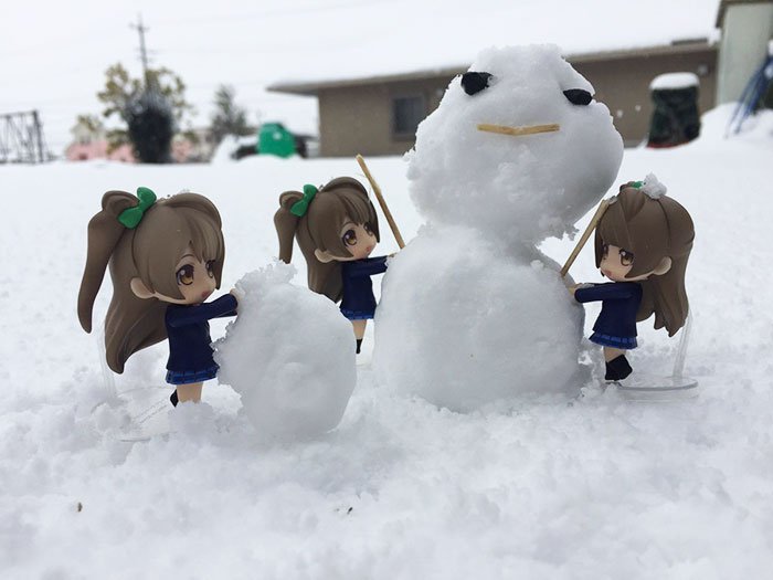 mini snowman japan snow sculptures